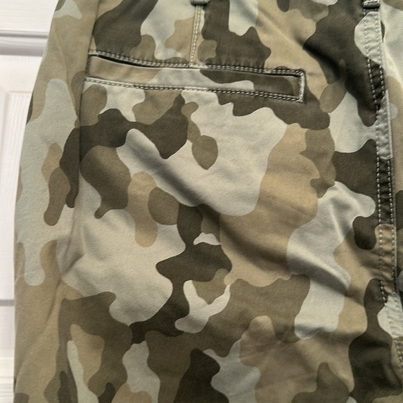 Gap khaki high rise - Picture 5 of 6